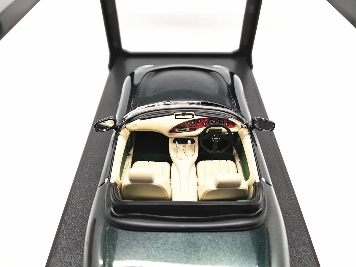 Amazon | Cult 1/18 TVR Griffith 1993 green metallic | ミニカー